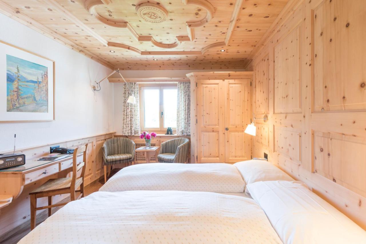 Hotel Chesa Randolina Sils Maria Bagian luar foto