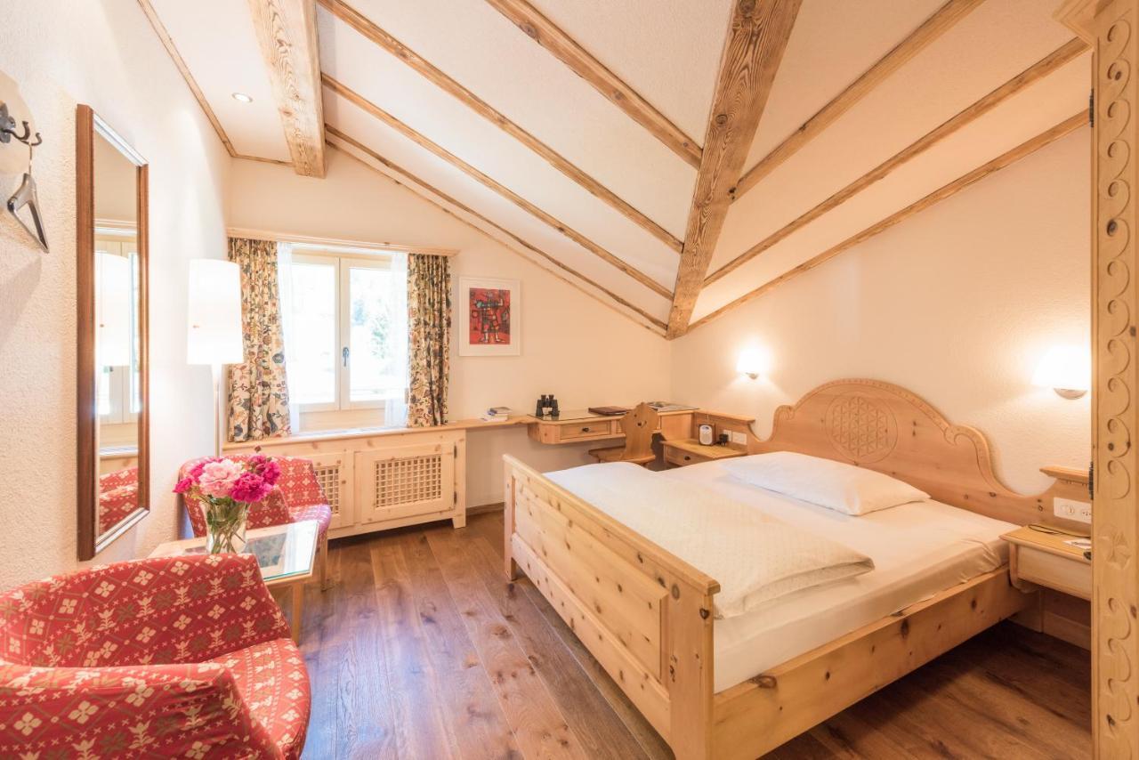 Hotel Chesa Randolina Sils Maria Bagian luar foto