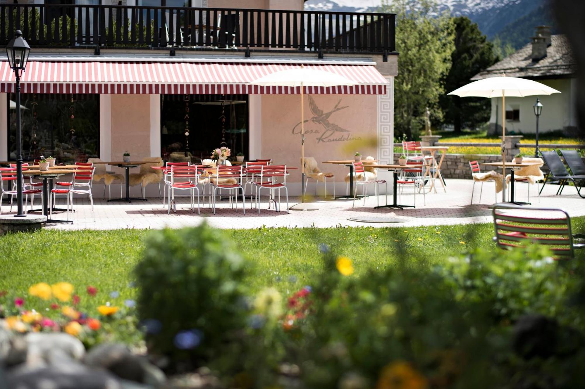 Hotel Chesa Randolina Sils Maria Bagian luar foto