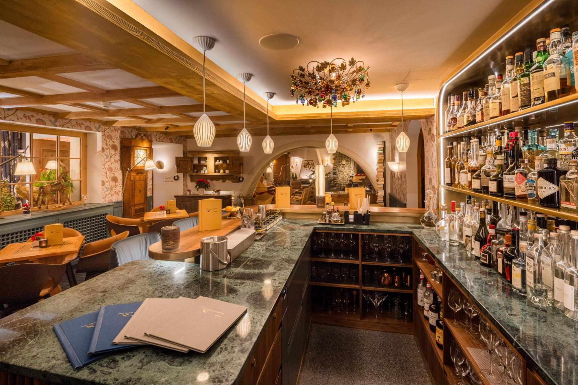 Hotel Chesa Randolina Sils Maria Bagian luar foto