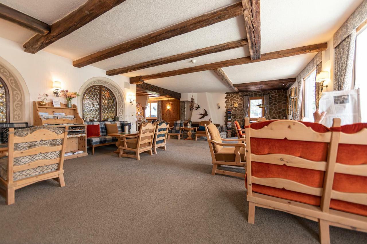 Hotel Chesa Randolina Sils Maria Bagian luar foto