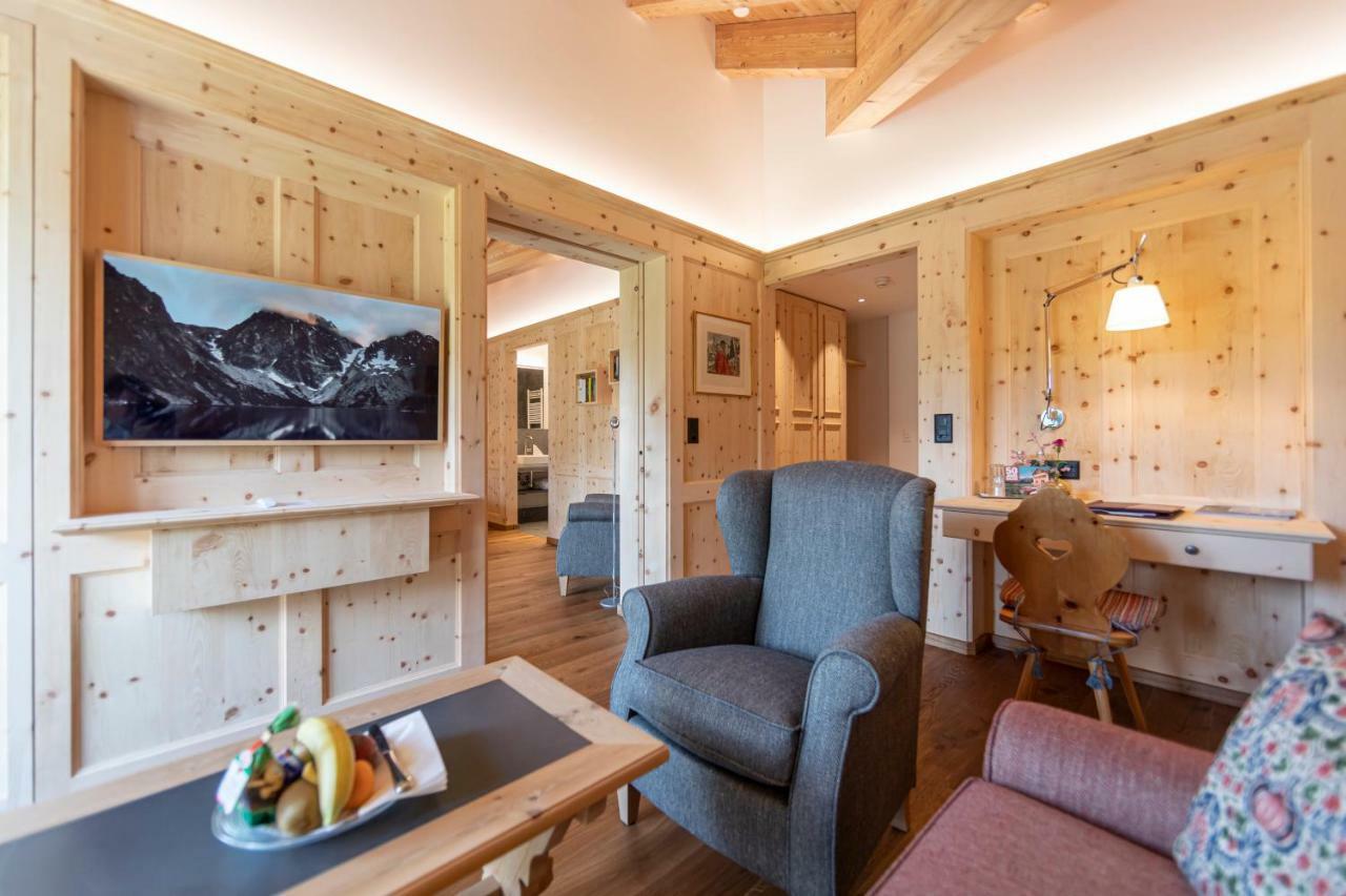 Hotel Chesa Randolina Sils Maria Bagian luar foto