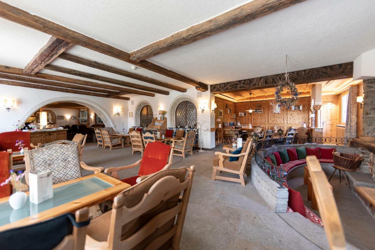 Hotel Chesa Randolina Sils Maria Bagian luar foto