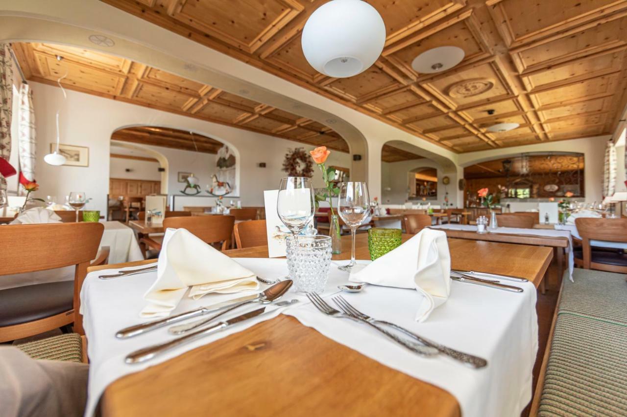 Hotel Chesa Randolina Sils Maria Bagian luar foto